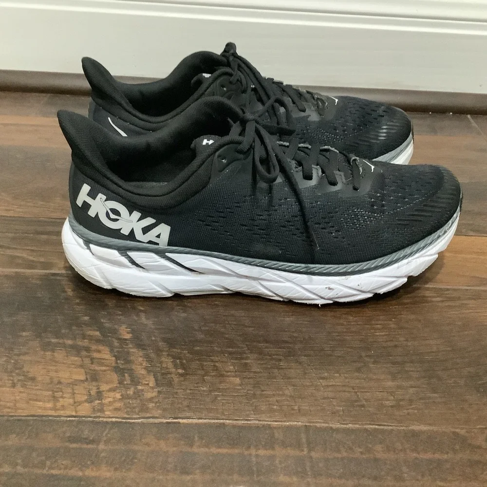 Hoka Clifton 7 Womens Running Shoes Black White Road Sneakers 1110509 BWHT - Picture 4 of 13